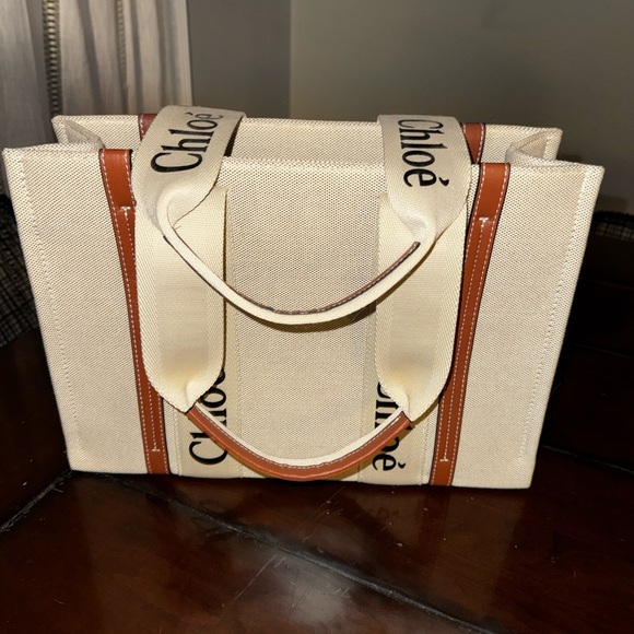 Cream and Tan Women's Bag - Picture 5 of 9